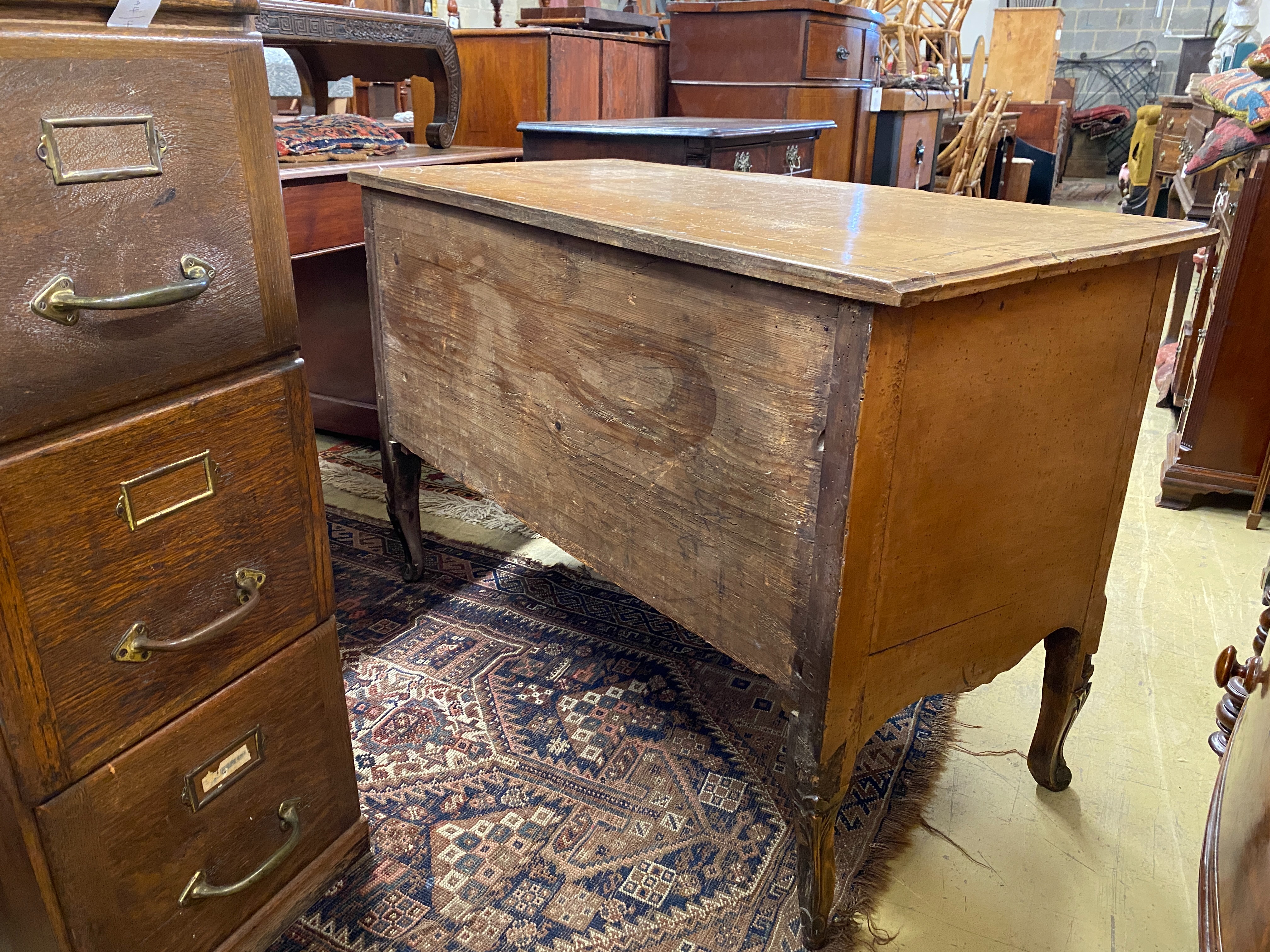 An 18th century Dutch banded walnut two tier commode, length 116cm, depth 57cm, height 78cm